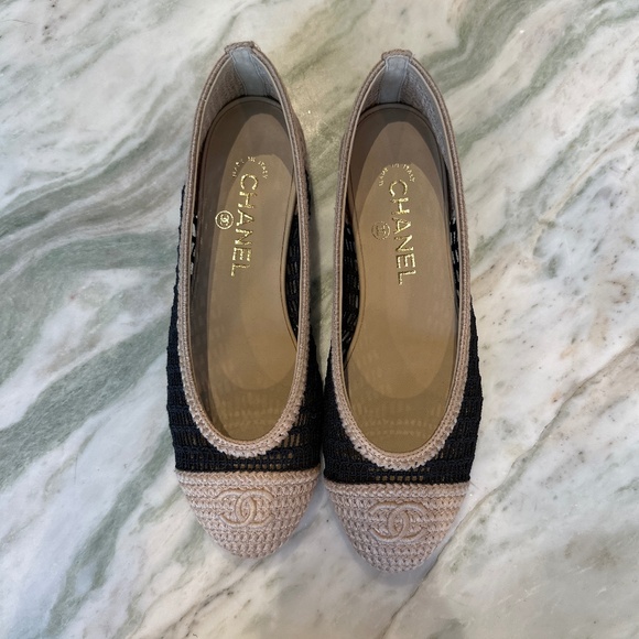 BRAND NEW Chanel Crochet Ballet Flats - Picture 2 of 4